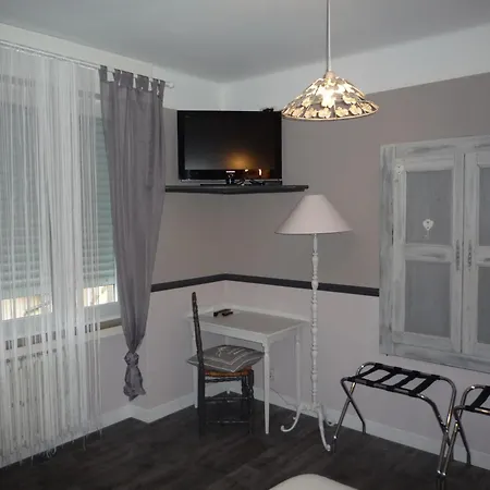 Du Centre Hotel 2*