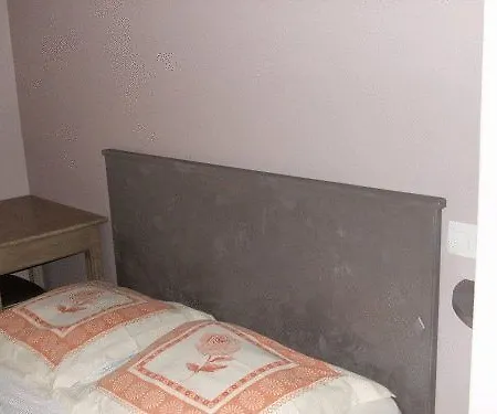 Du Centre Агонданж