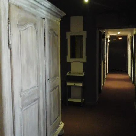Отель Du Centre